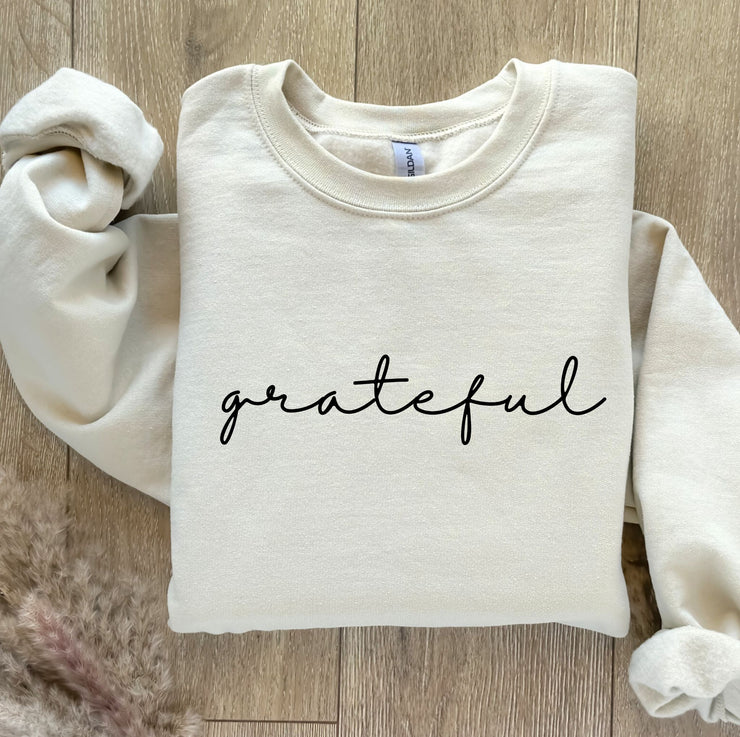 Dainty Grateful Women's Graphic Sweatshirt
