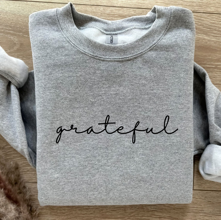 Dainty Grateful Women's Graphic Sweatshirt