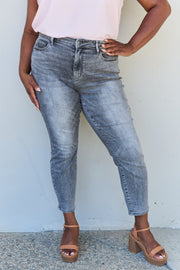 Judy Blue Racquel  High Waisted Stone Wash Slim Fit Jeans